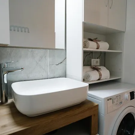 Charm Living Duomo Como