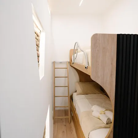 Charm Living Duomo 아파트 코모