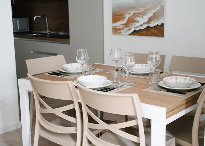 Charm Living Duomo Апартаменты Комо