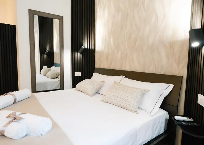 Charm Living Duomo Апартаменты *